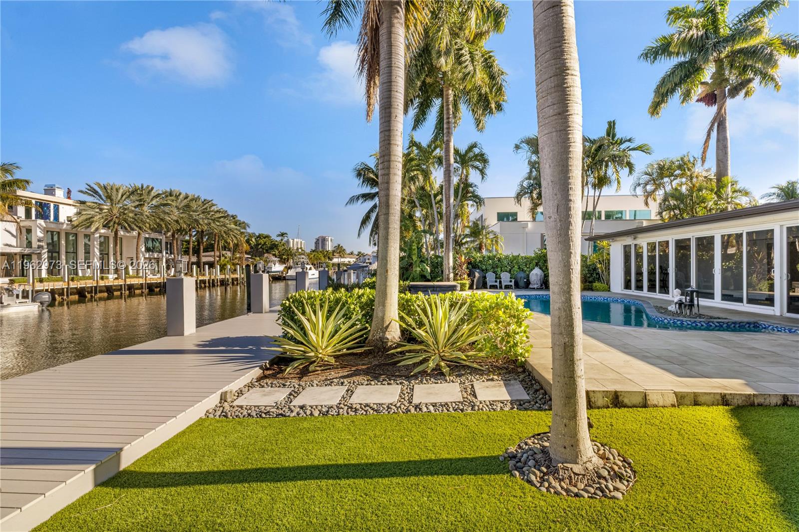 LAUDERDALE ISLES REAMEN P - Residential