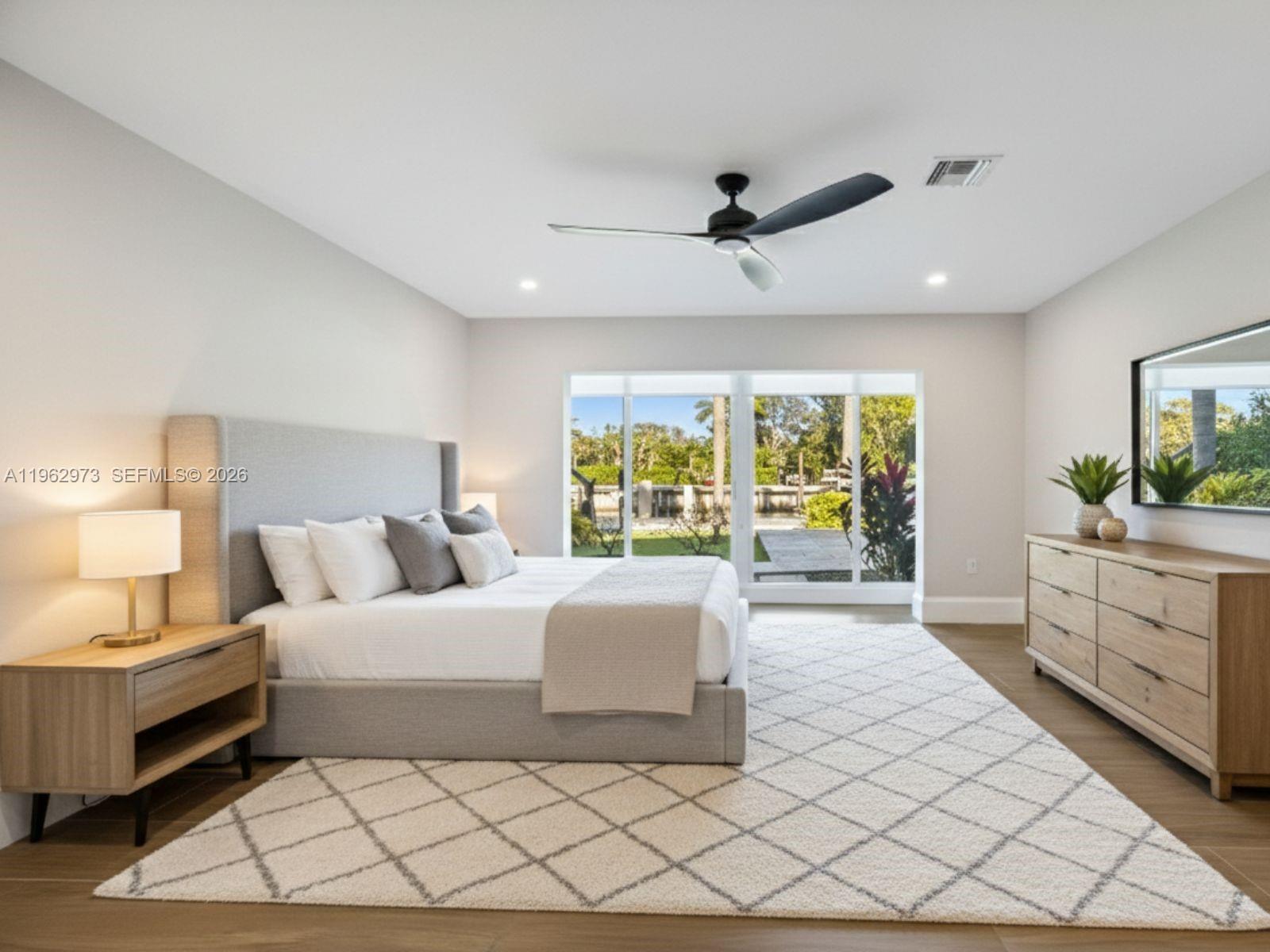 LAUDERDALE ISLES REAMEN P - Residential