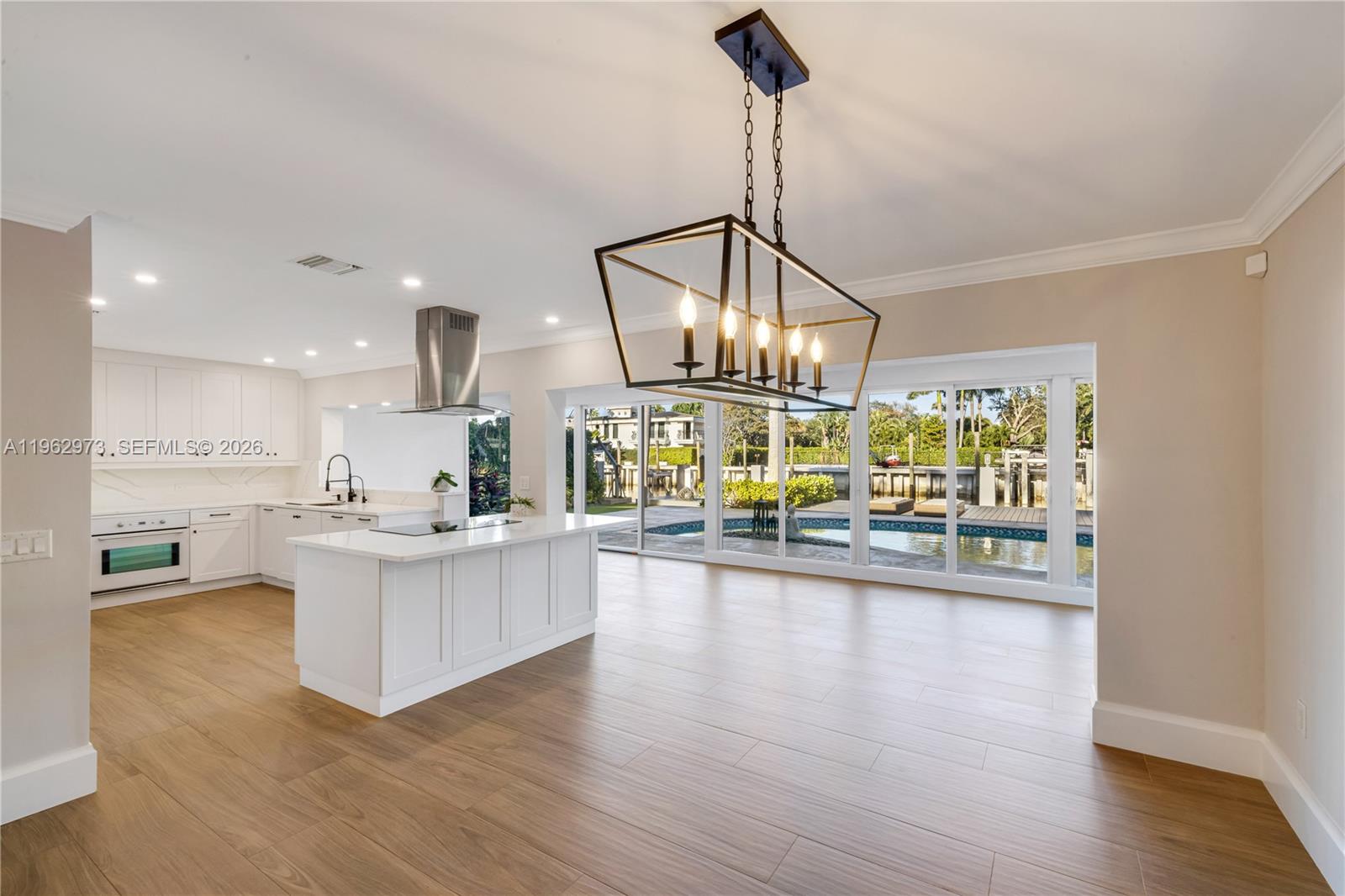 LAUDERDALE ISLES REAMEN P - Residential