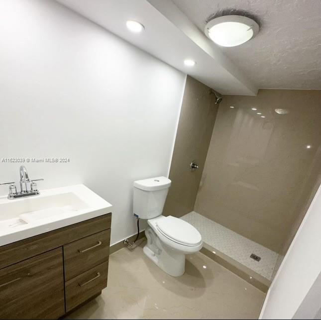 CENTRAL MIAMI PART 2 - Residential Lease