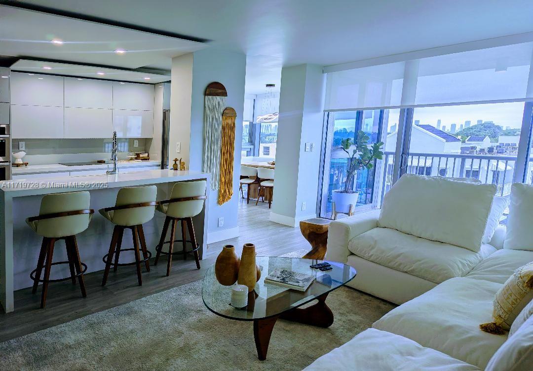 MIRASOL OCEAN TOWERS COND - Residential