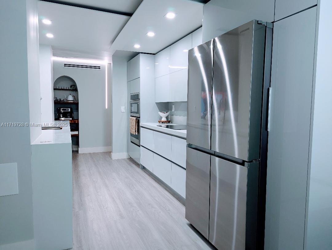 MIRASOL OCEAN TOWERS COND - Residential
