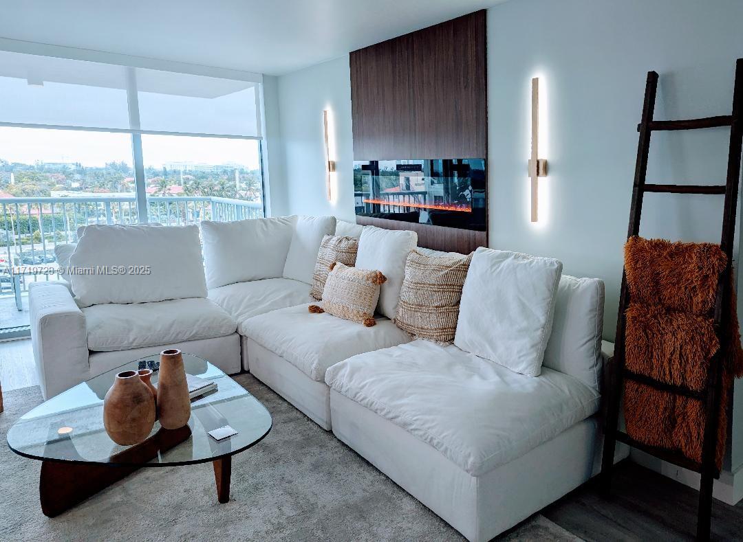 MIRASOL OCEAN TOWERS COND - Residential