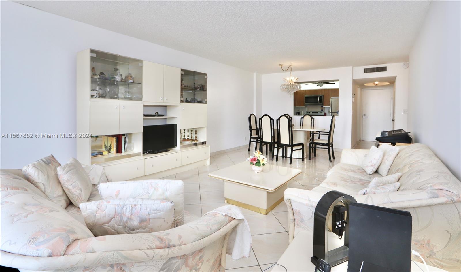 BRITANNIA AT QUADOMAIN CO - Residential Lease