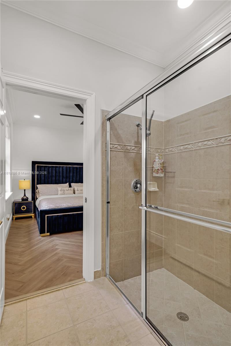 SUNSET LAKES PLAT THREE - Residential