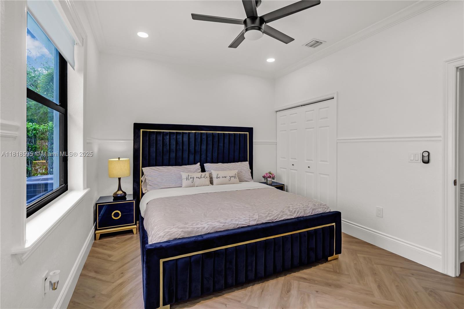 SUNSET LAKES PLAT THREE - Residential