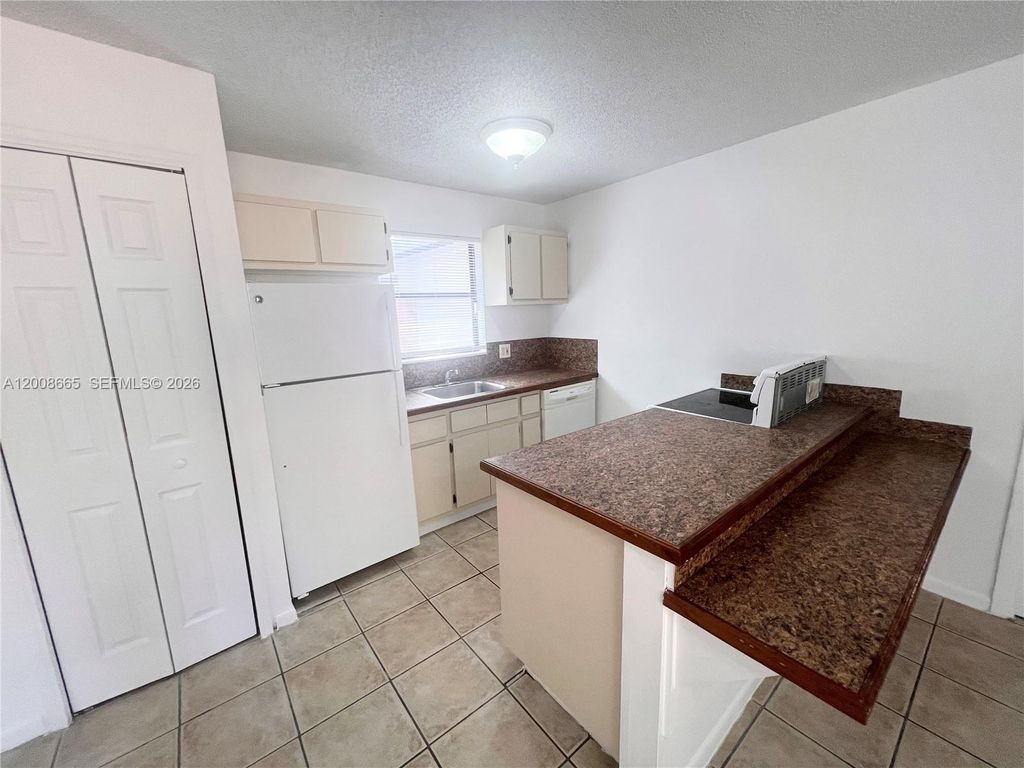 Photo of 1832 My Pl #j-39, West Palm Beach, FL 33417 (MLS # A12008665)