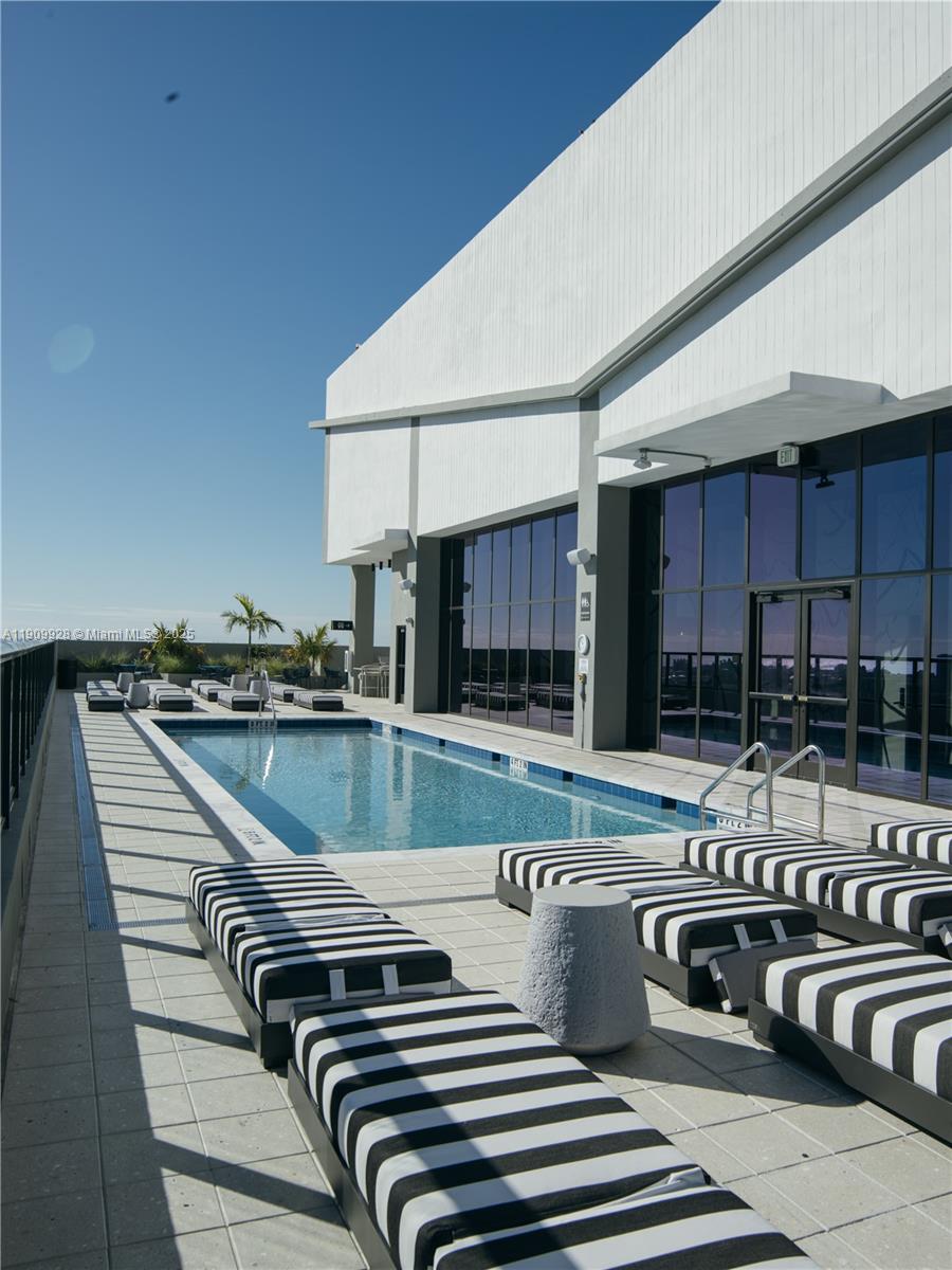 FT LAUDERDALE B-40 - Residential Lease