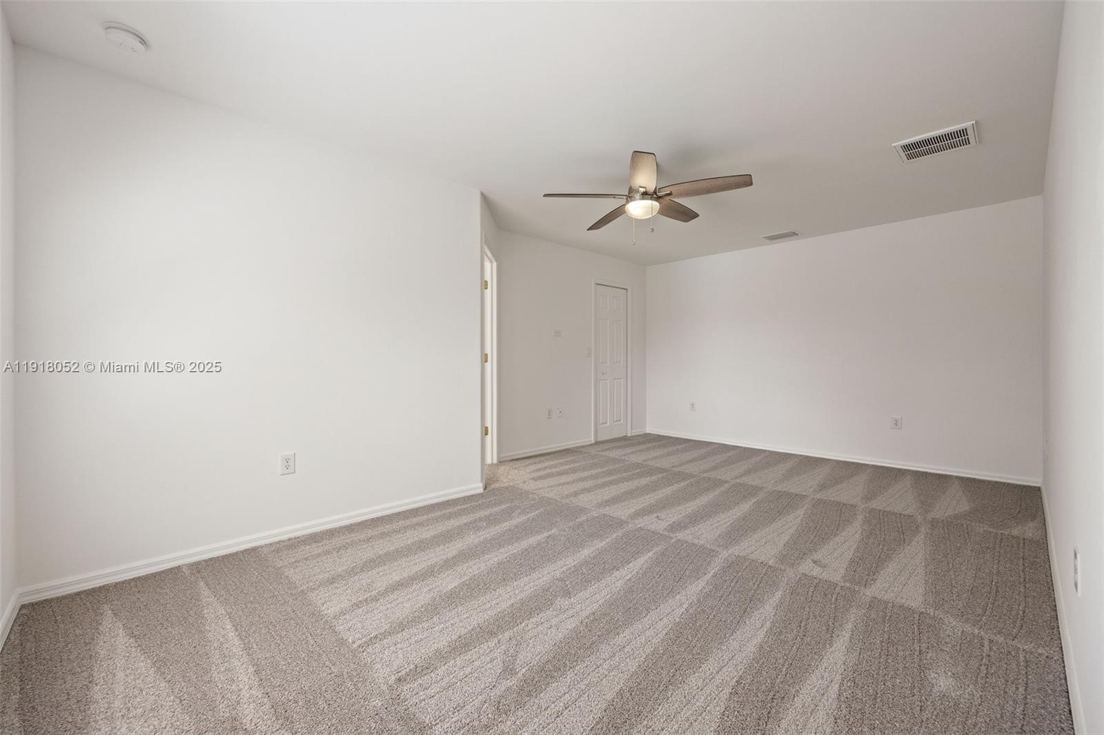 HAWK'S PRESERVE - Residential