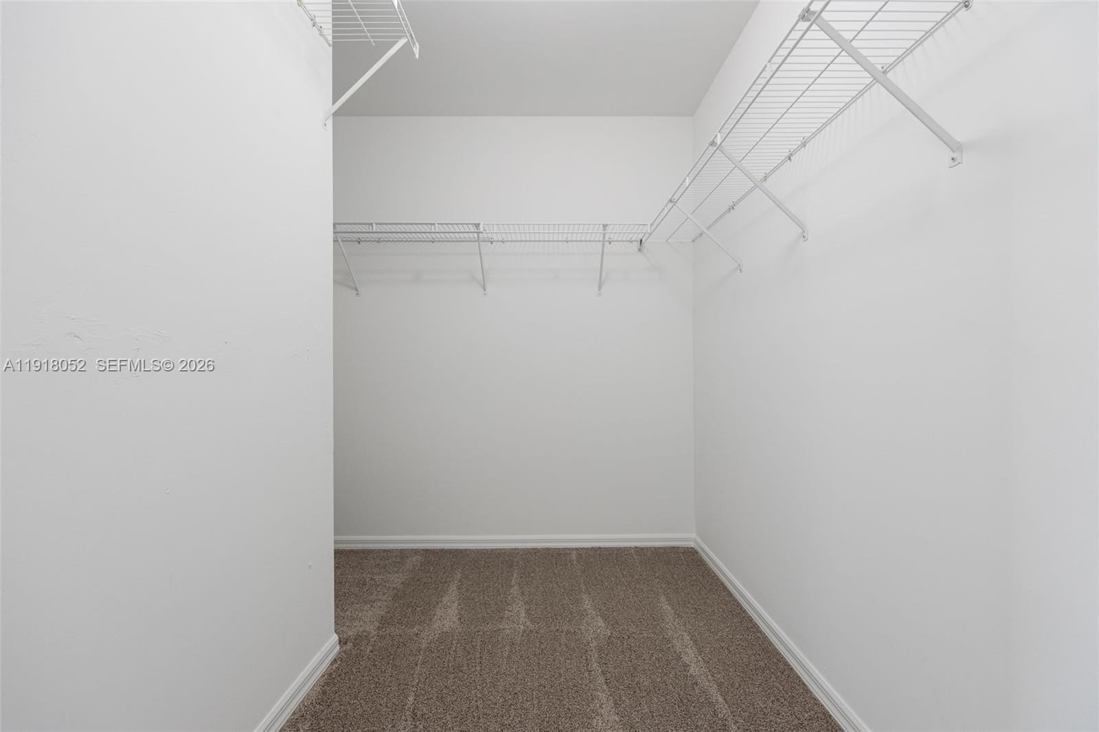 HAWK'S PRESERVE - Residential