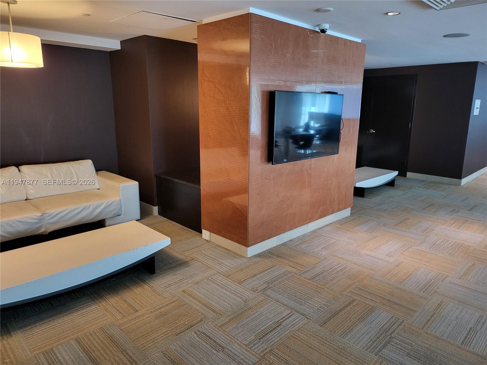 THE PLAZA 901 BRICKELL CO - Residential