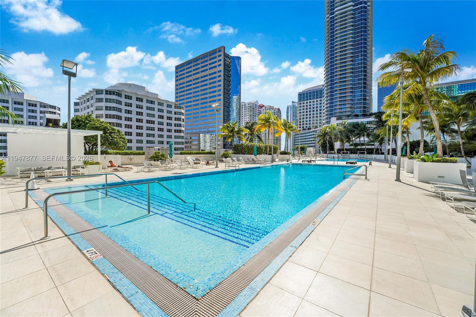 THE PLAZA 901 BRICKELL CO - Residential