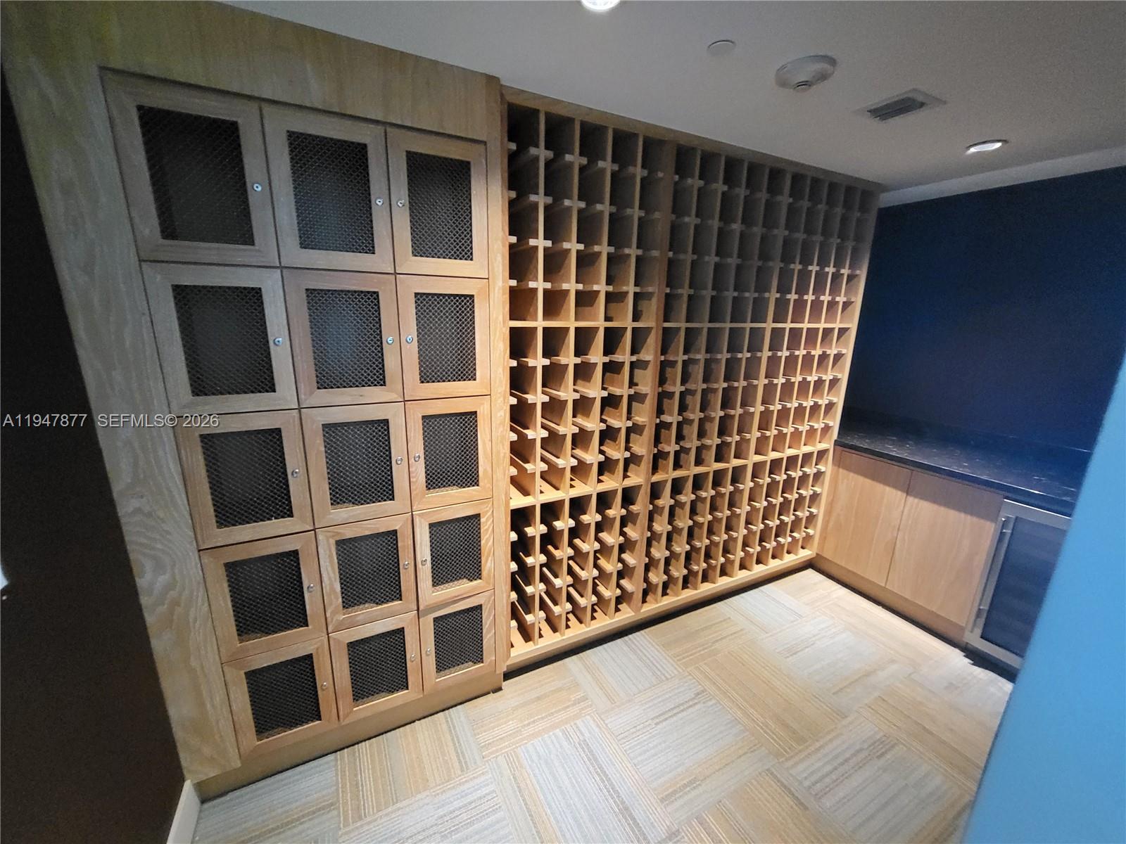 THE PLAZA 901 BRICKELL CO - Residential