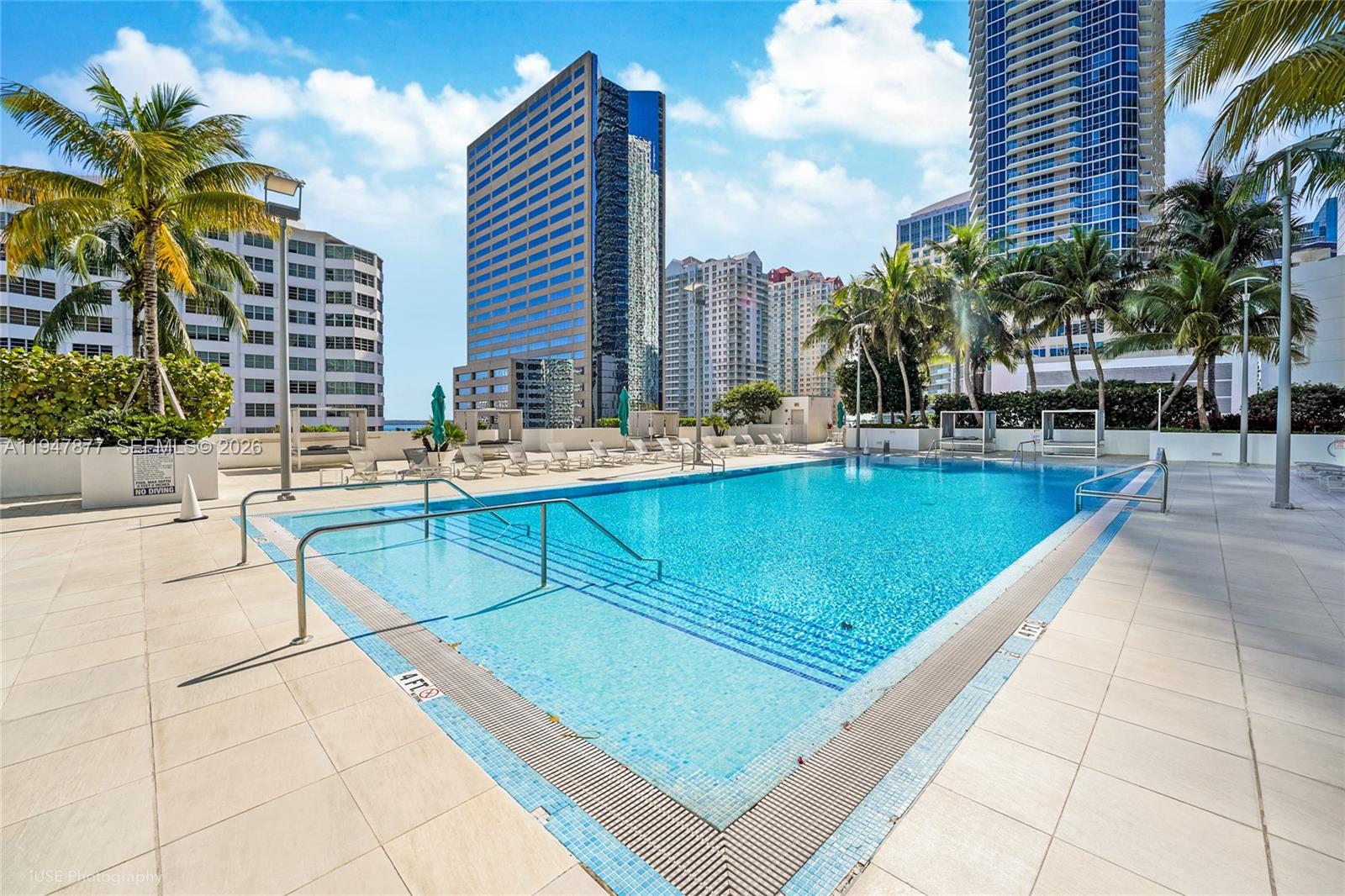 THE PLAZA 901 BRICKELL CO - Residential