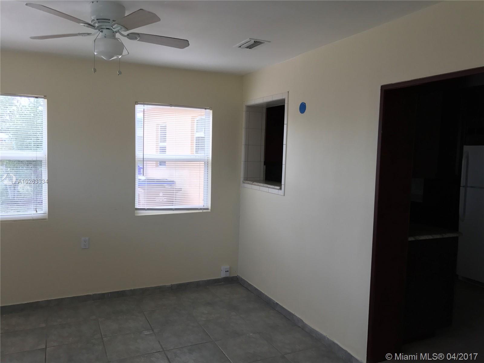 CORAL MANOR 4TH ADD - Residential Lease