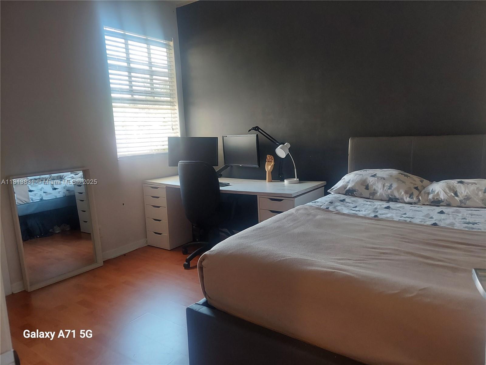 SECTORS 3 & 4 BOUNDARY PL - Residential