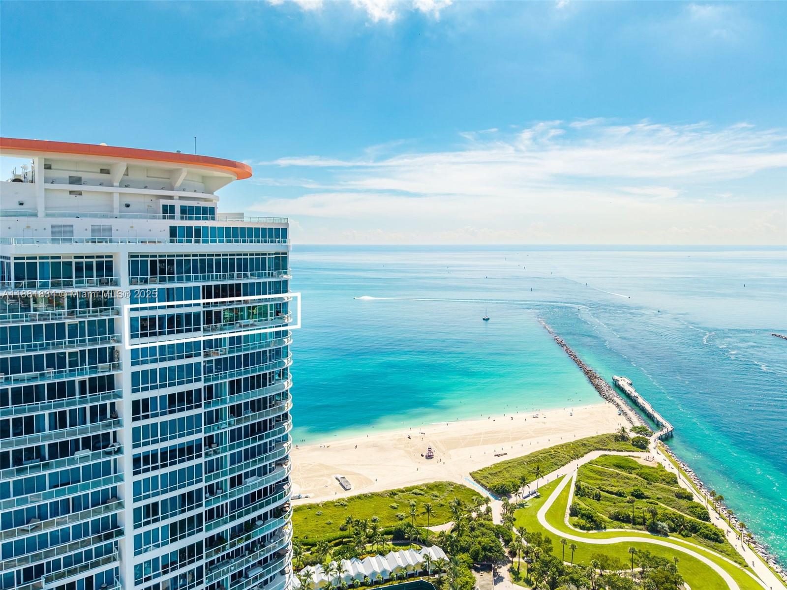 CONTINUUM ON SOUTH BEACH - Residential