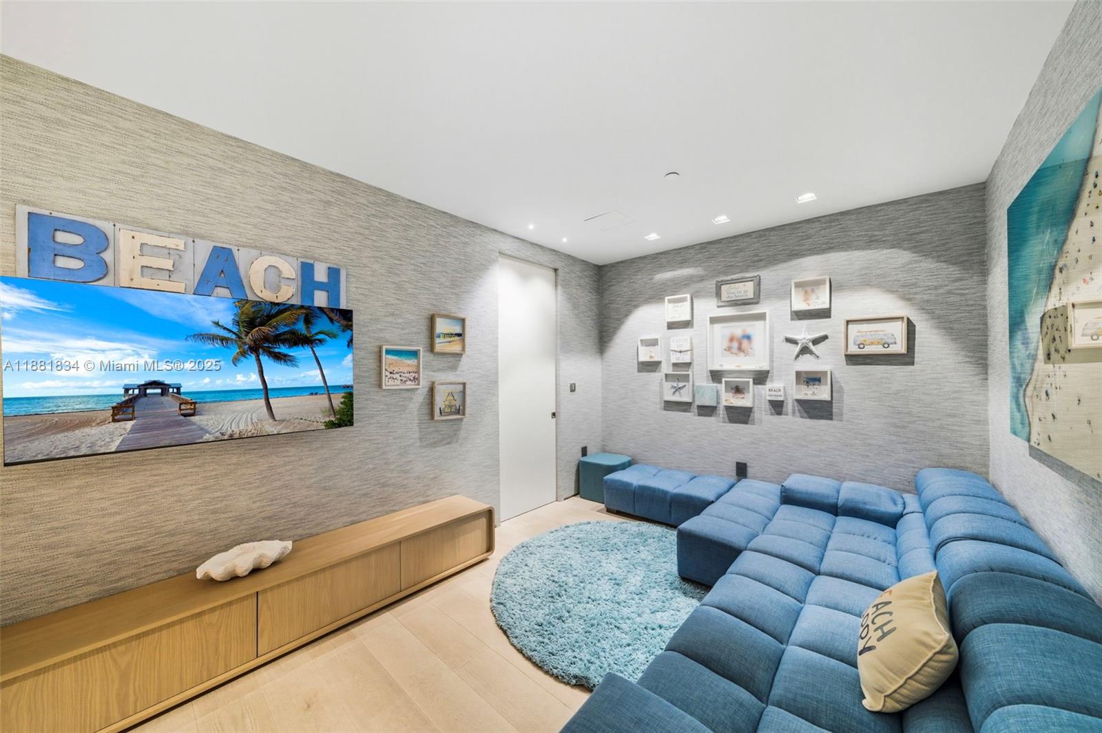 CONTINUUM ON SOUTH BEACH - Residential