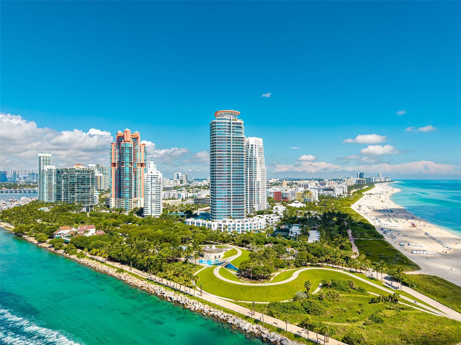 CONTINUUM ON SOUTH BEACH - Residential