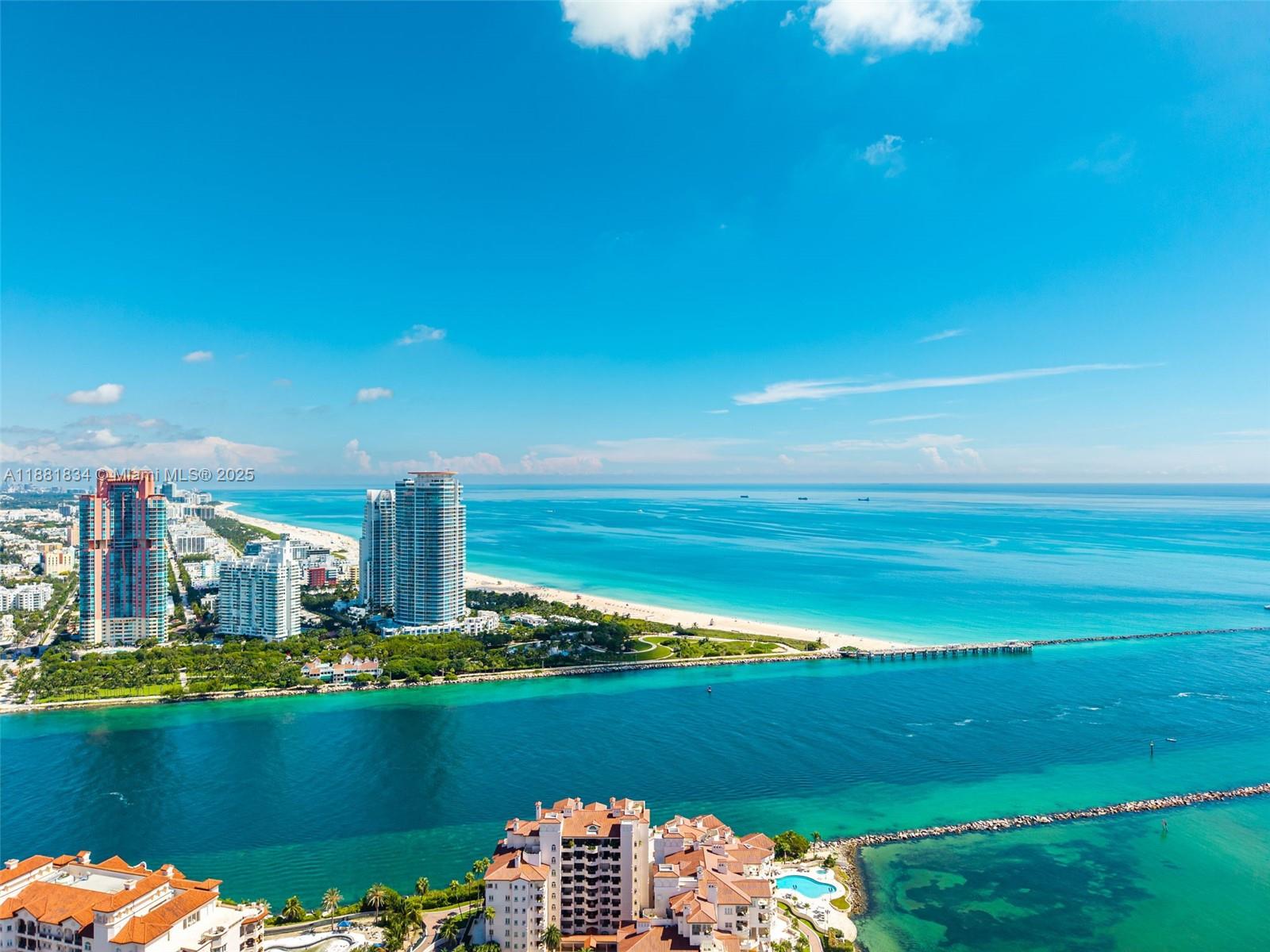 CONTINUUM ON SOUTH BEACH - Residential