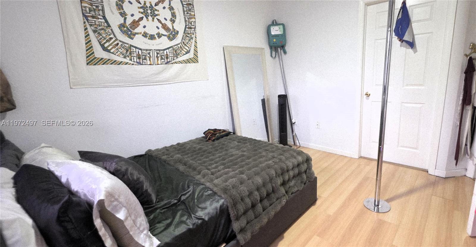 LYONS INDUSTRIAL PARK - Residential