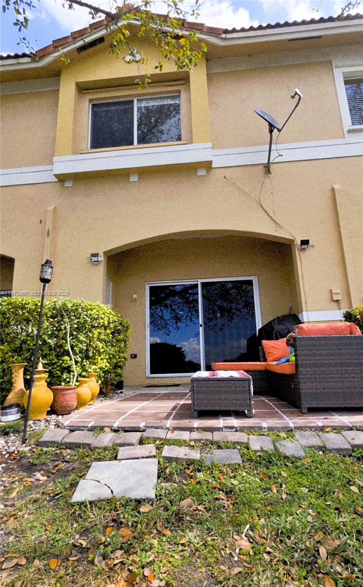 LYONS INDUSTRIAL PARK - Residential