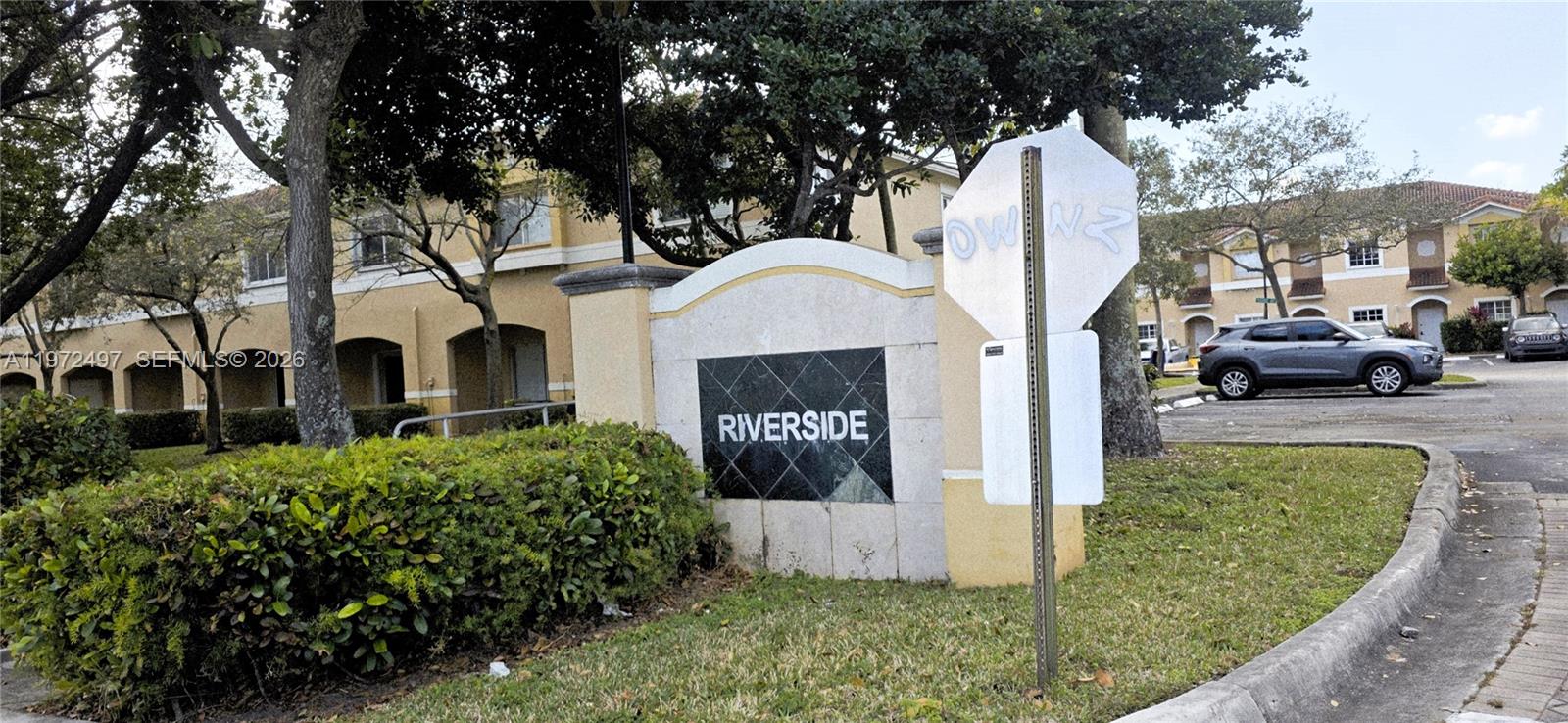 LYONS INDUSTRIAL PARK - Residential