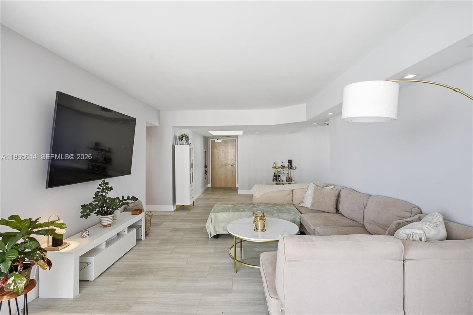 OCEANIA III CONDO - Residential