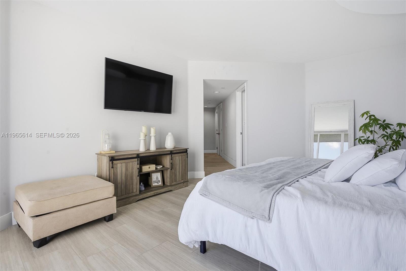 OCEANIA III CONDO - Residential