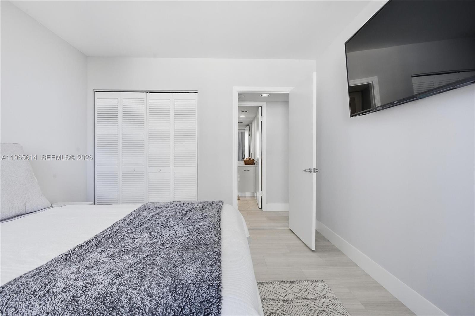 OCEANIA III CONDO - Residential