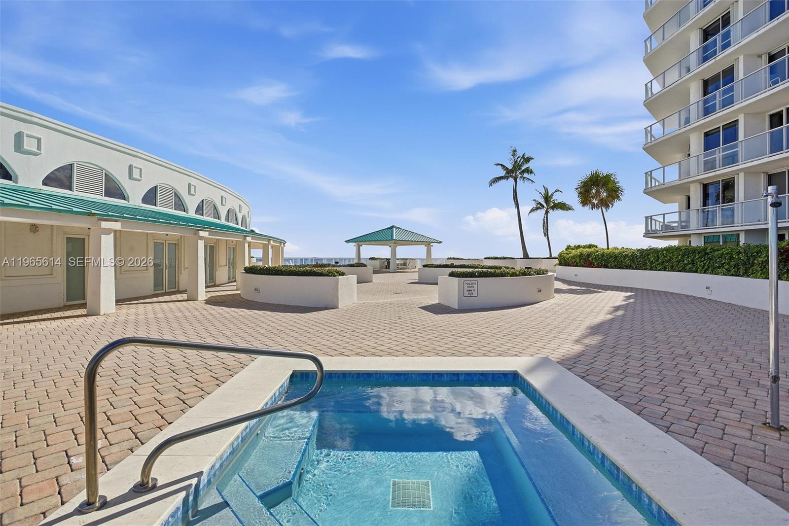 OCEANIA III CONDO - Residential