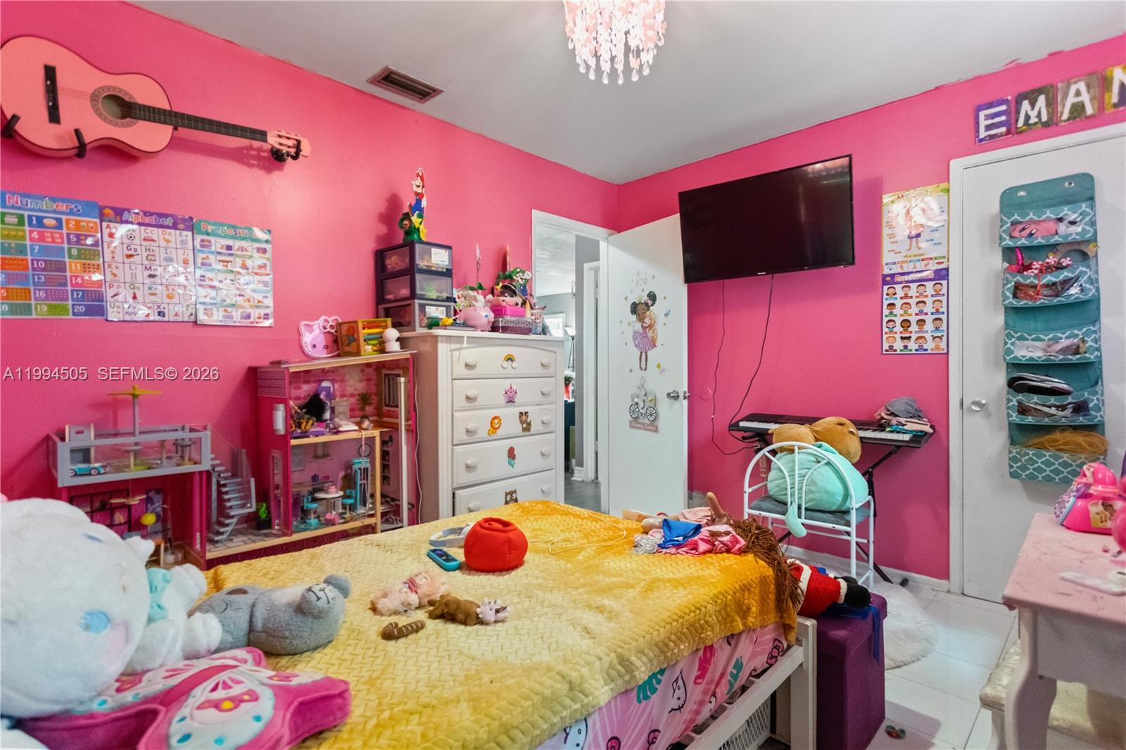 ESQUIRE LAKE ESTATES SEC - Residential