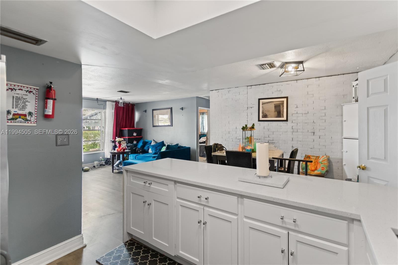 ESQUIRE LAKE ESTATES SEC - Residential