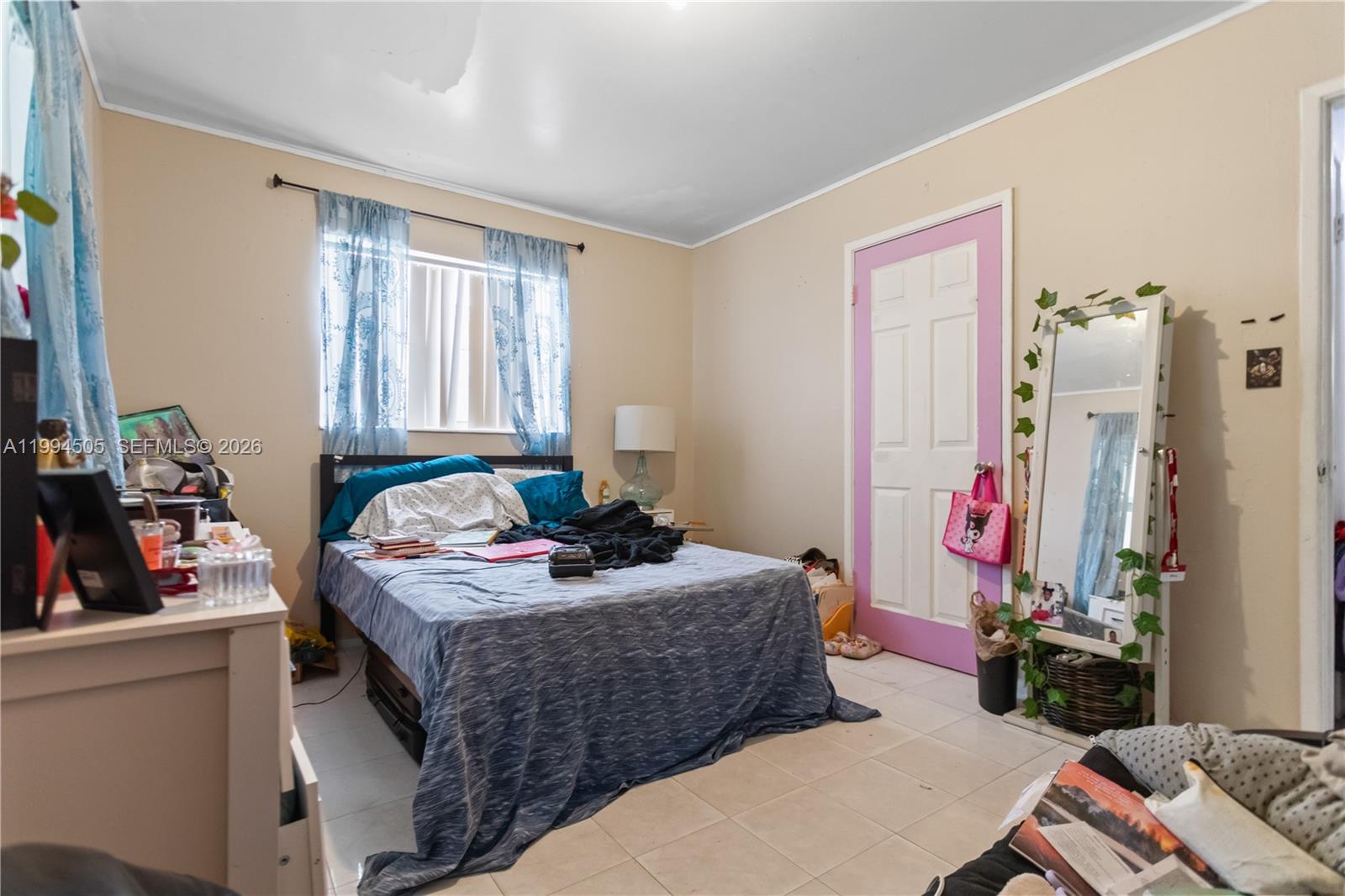 ESQUIRE LAKE ESTATES SEC - Residential