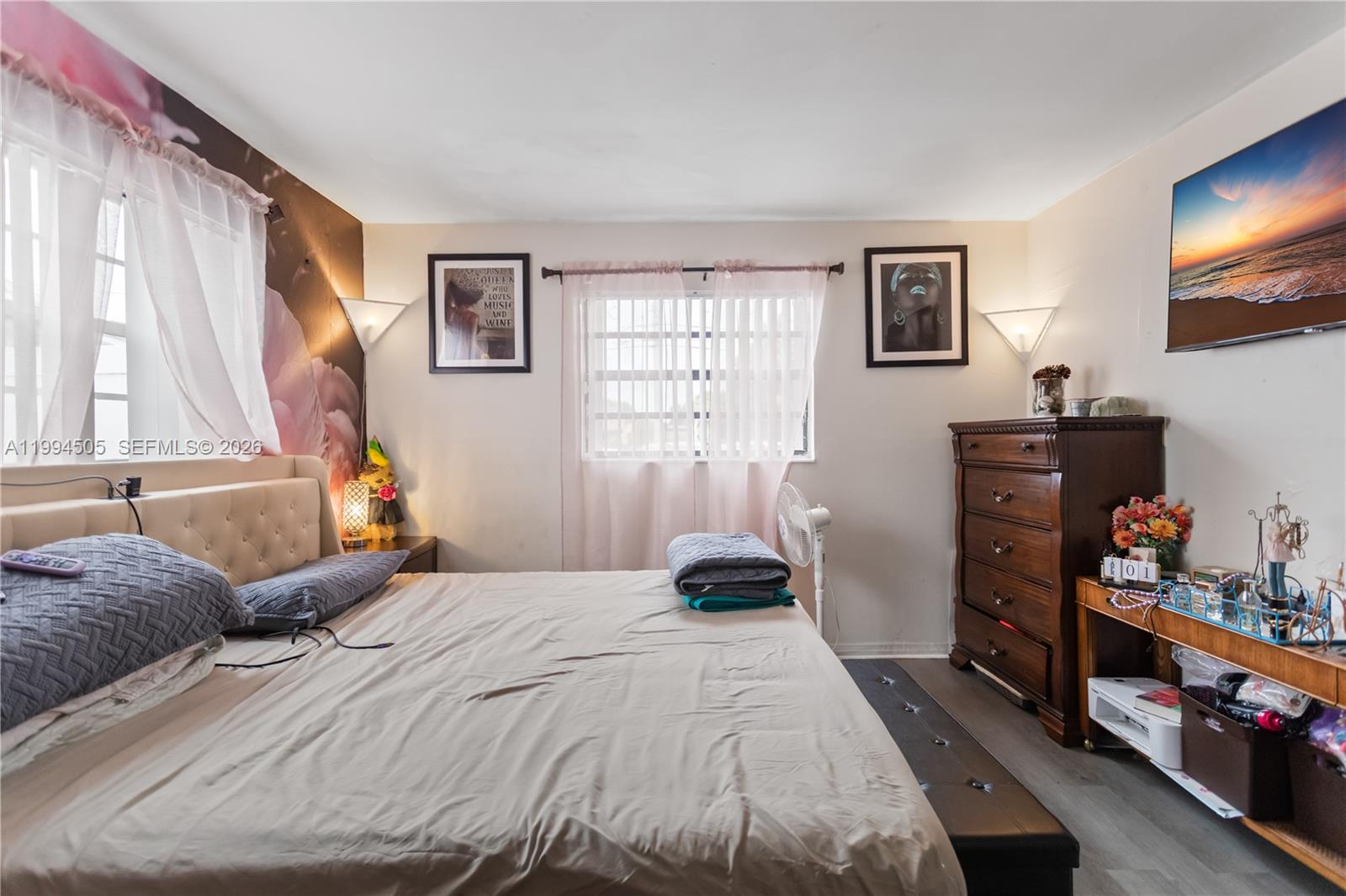 ESQUIRE LAKE ESTATES SEC - Residential