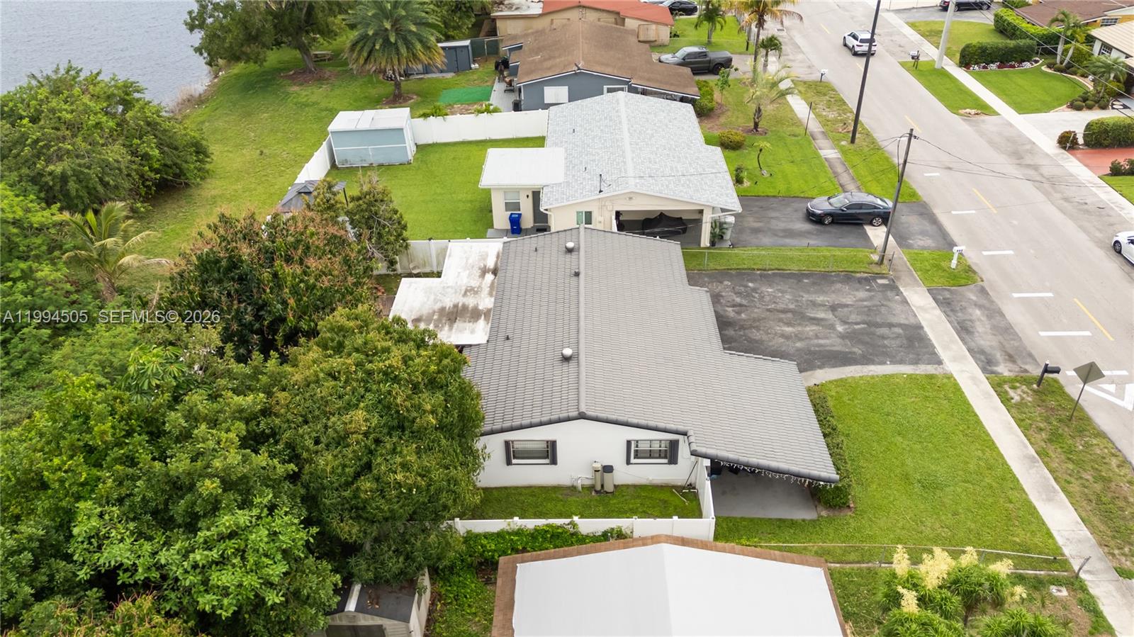 ESQUIRE LAKE ESTATES SEC - Residential