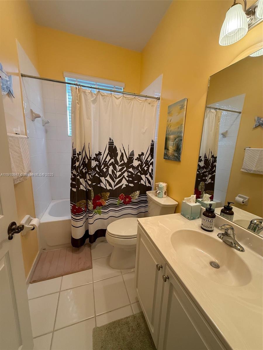 AUGUSTA GREENS CONDO - Residential