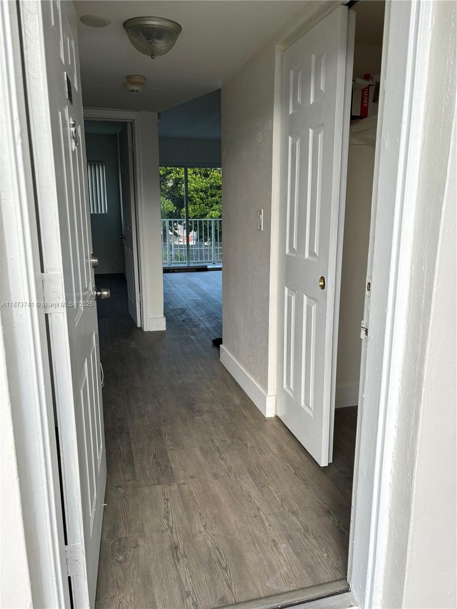 PARADISE AT DADELAND COND - Residential