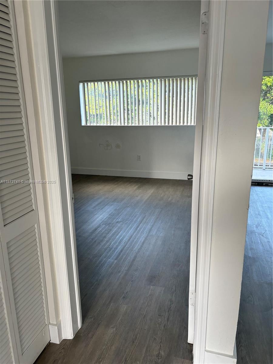 PARADISE AT DADELAND COND - Residential