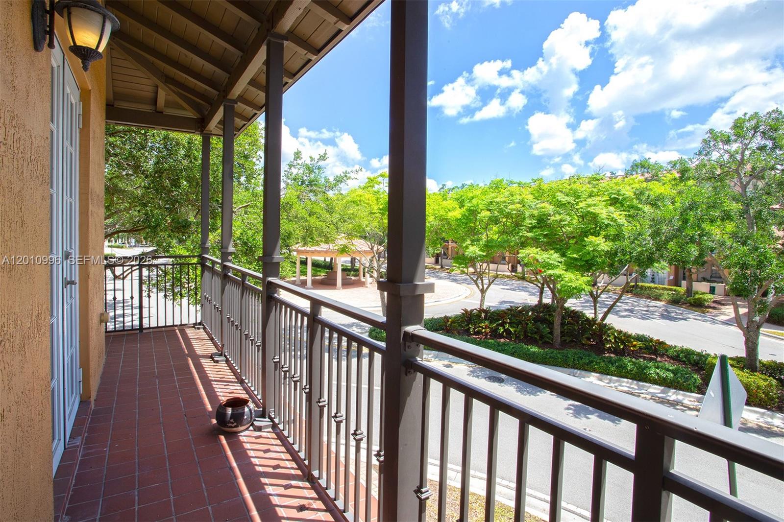 COBBLESTONE CONDO - Residential