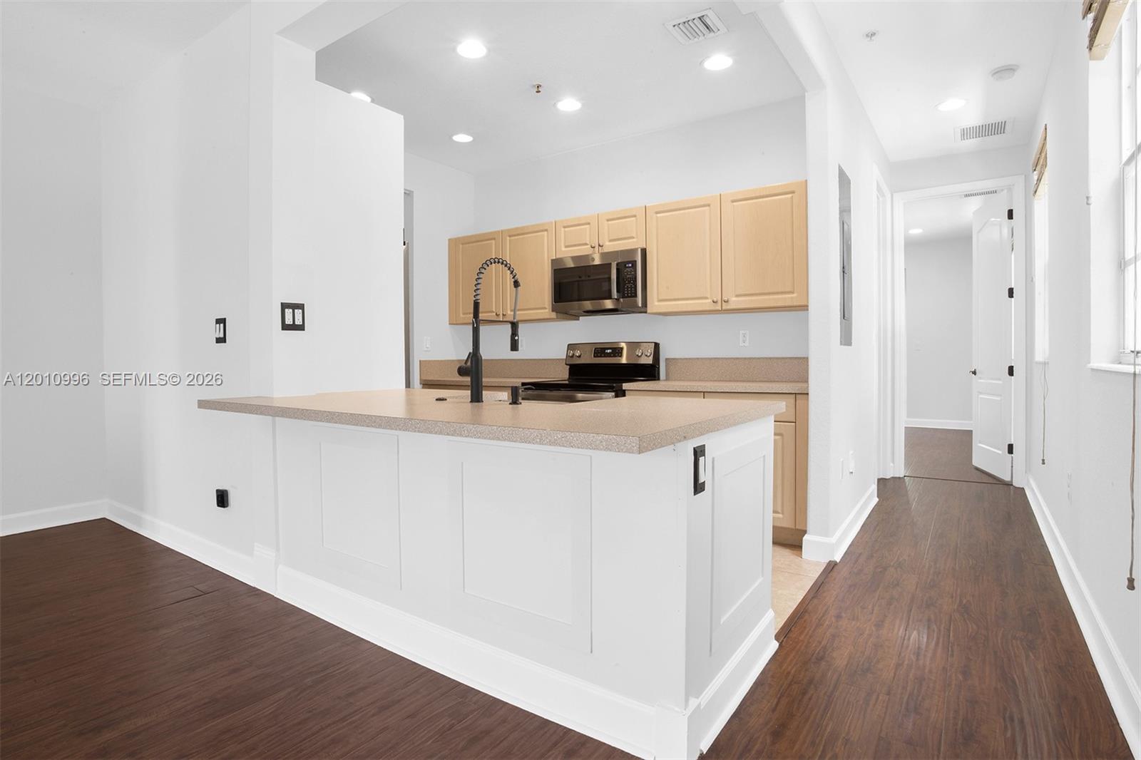 COBBLESTONE CONDO - Residential