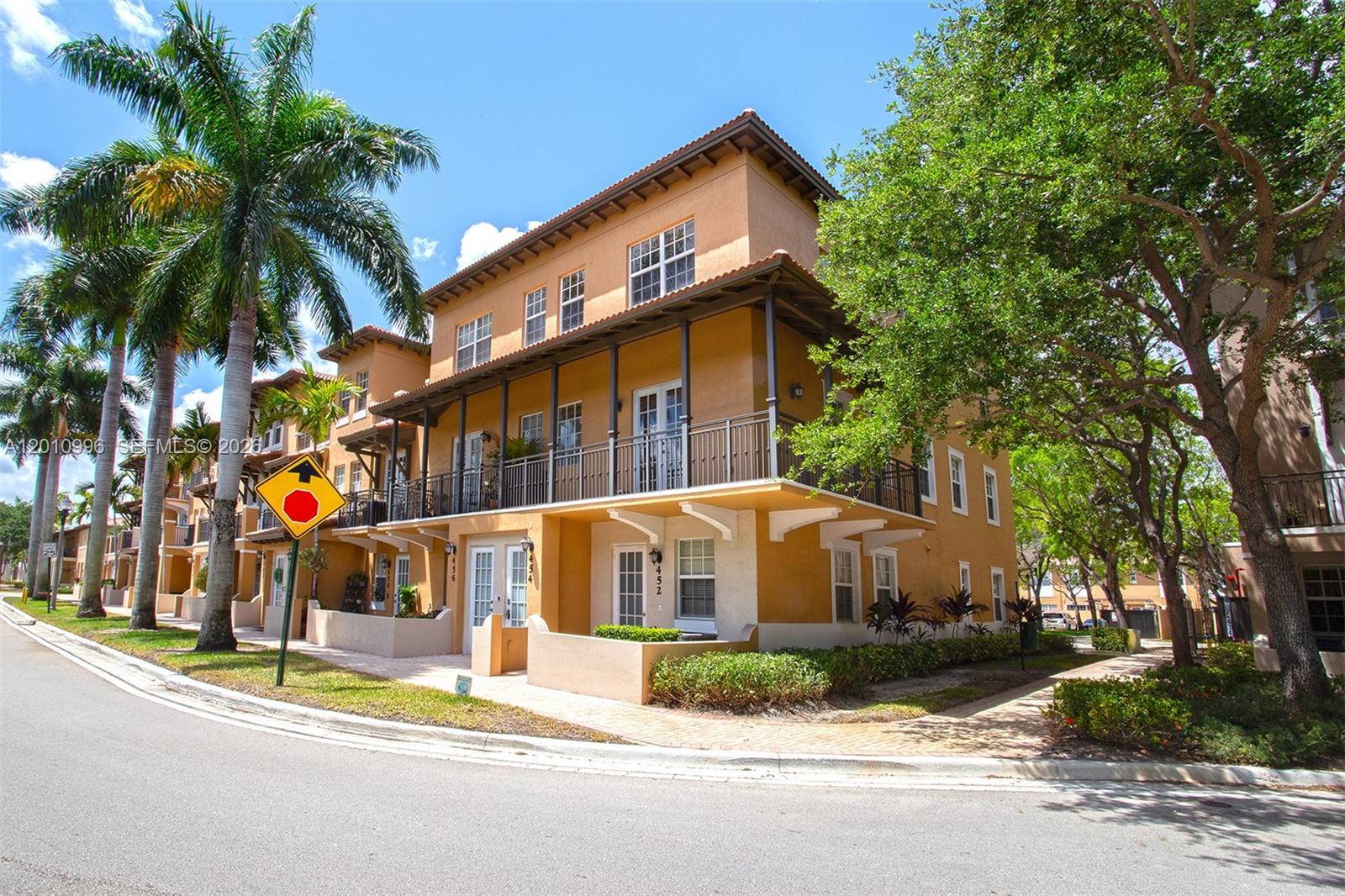 COBBLESTONE CONDO - Residential