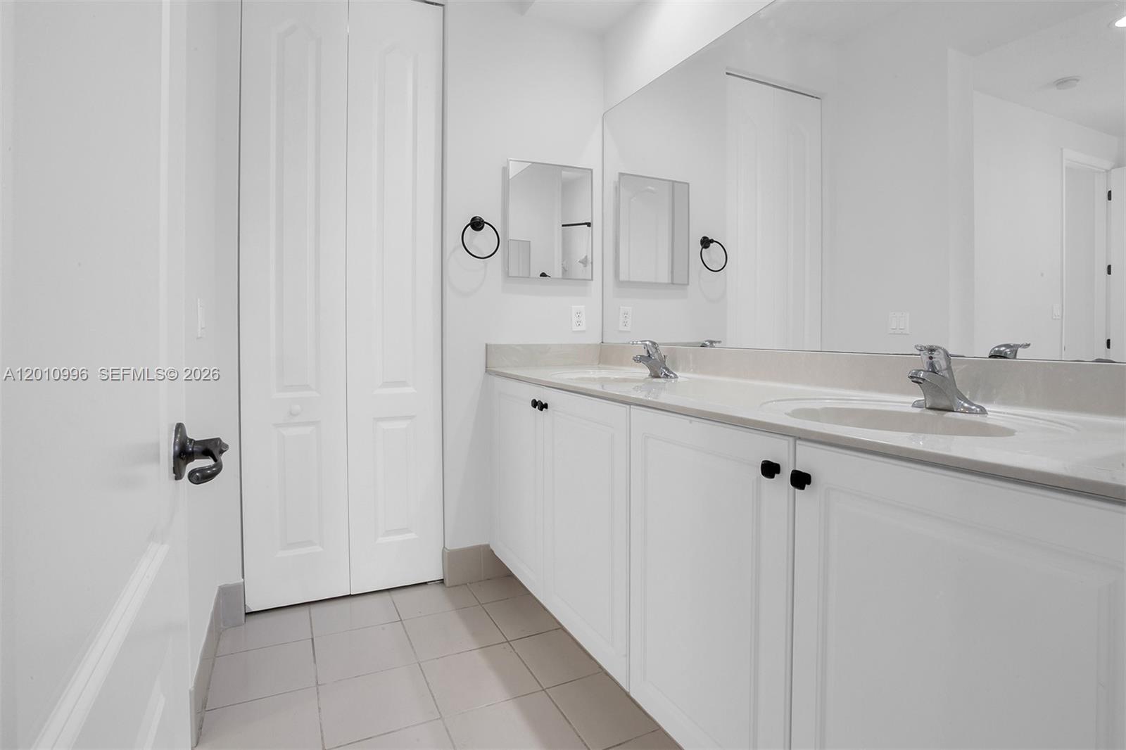 COBBLESTONE CONDO - Residential