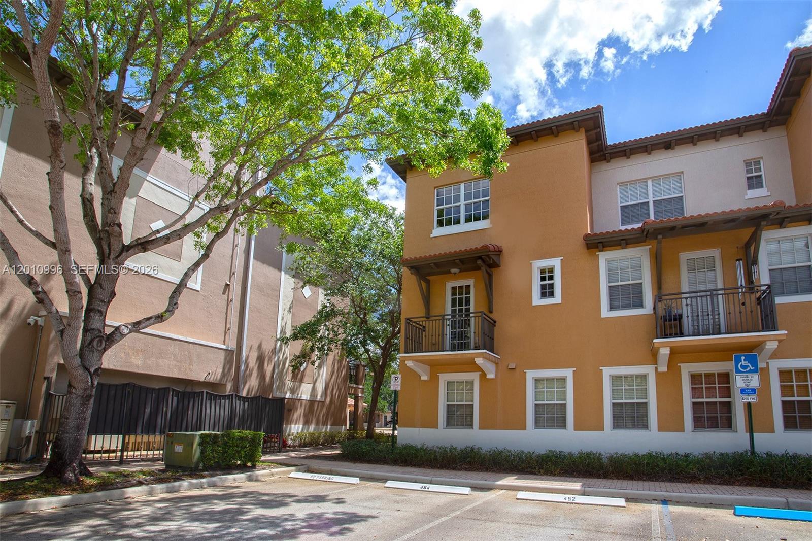 COBBLESTONE CONDO - Residential