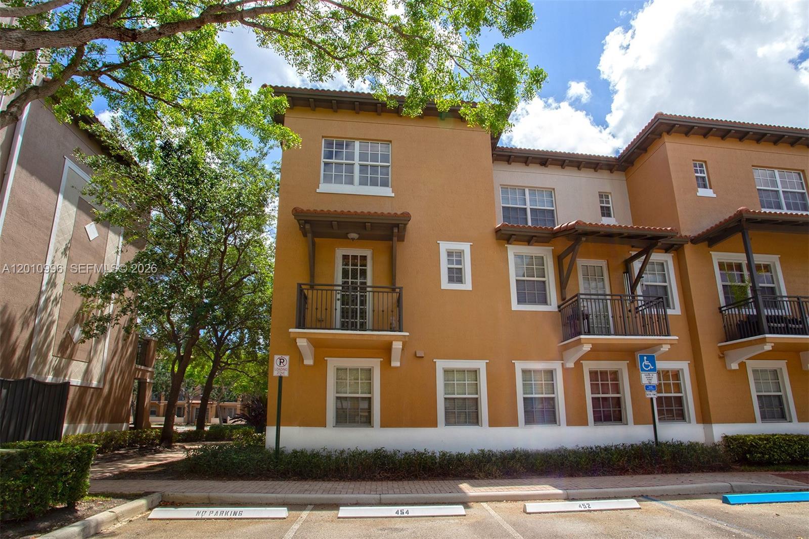 COBBLESTONE CONDO - Residential