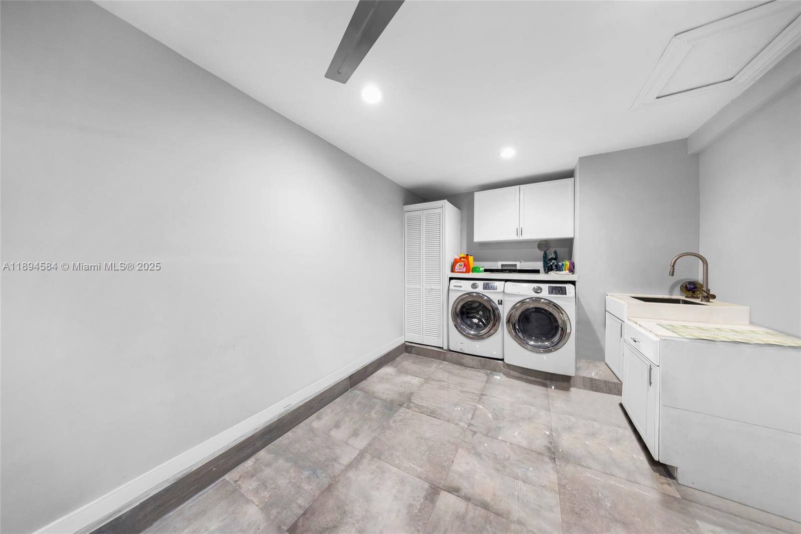 CALIFORNIA GROVE HOMES - Residential