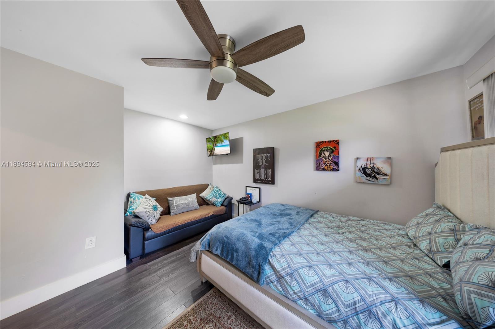 CALIFORNIA GROVE HOMES - Residential