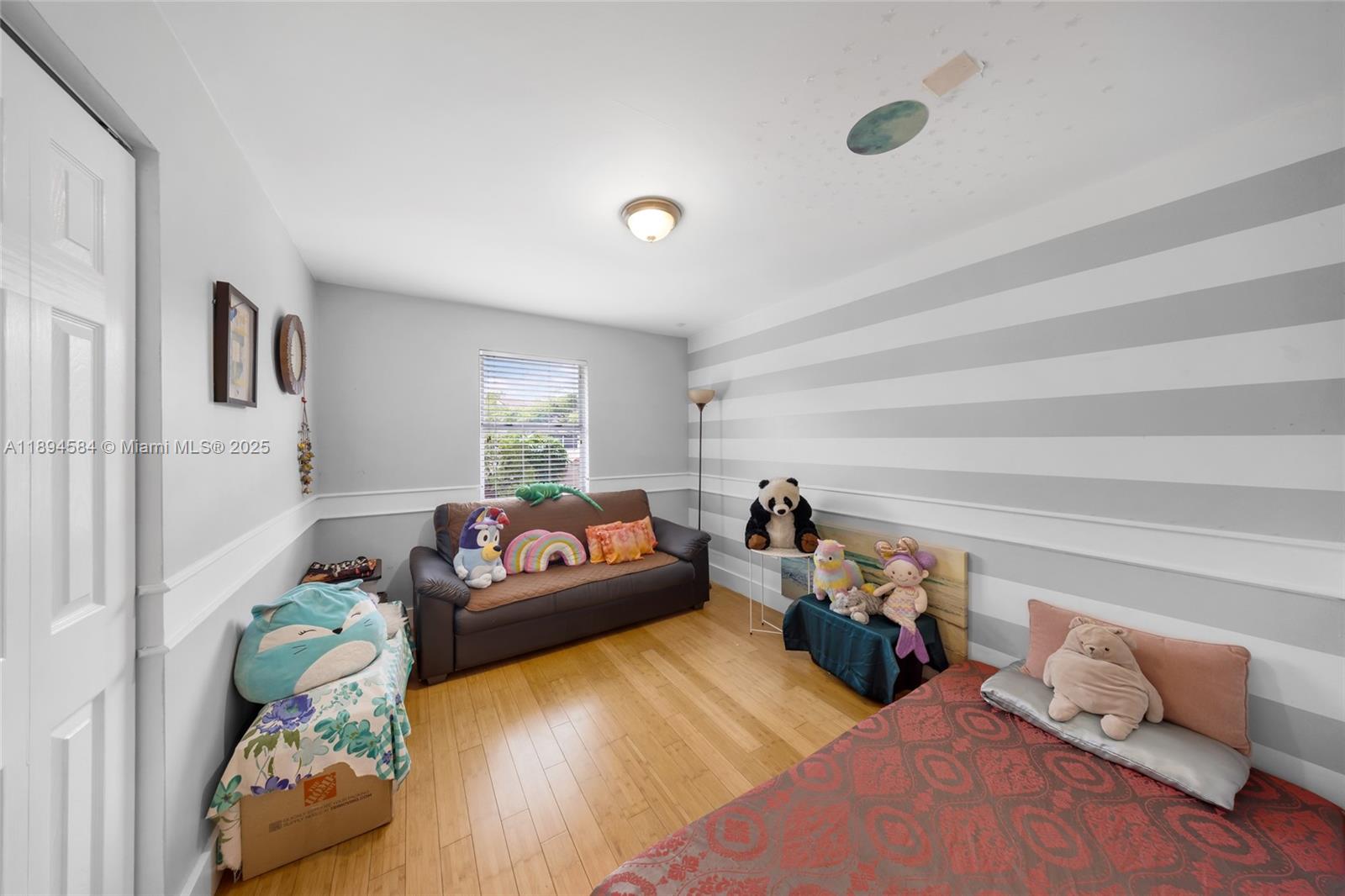CALIFORNIA GROVE HOMES - Residential