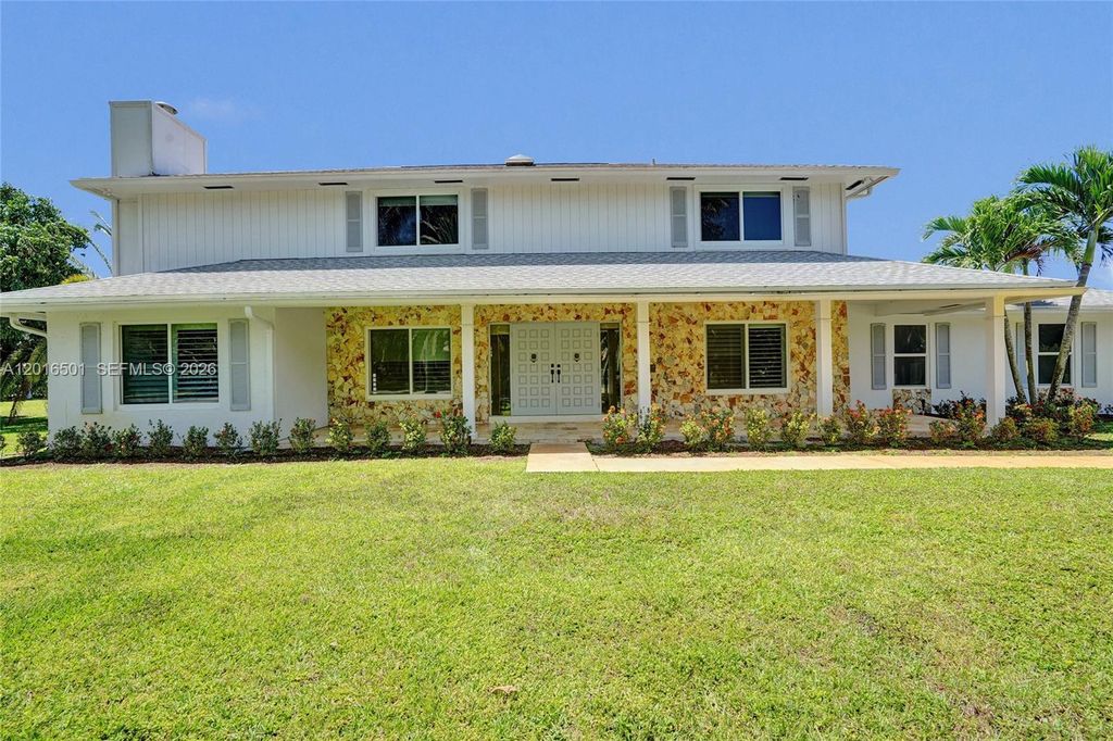 Photo of 4024 Frances Dr, Delray Beach, FL 33445 (MLS # A12016501)