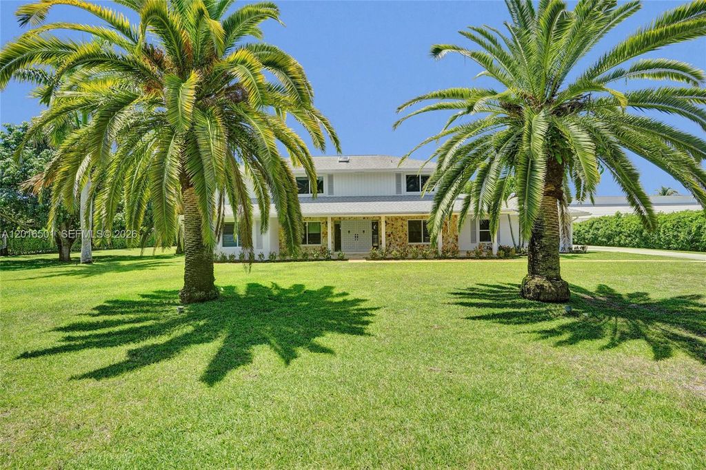 Photo of 4024 Frances Dr, Delray Beach, FL 33445 (MLS # A12016501)